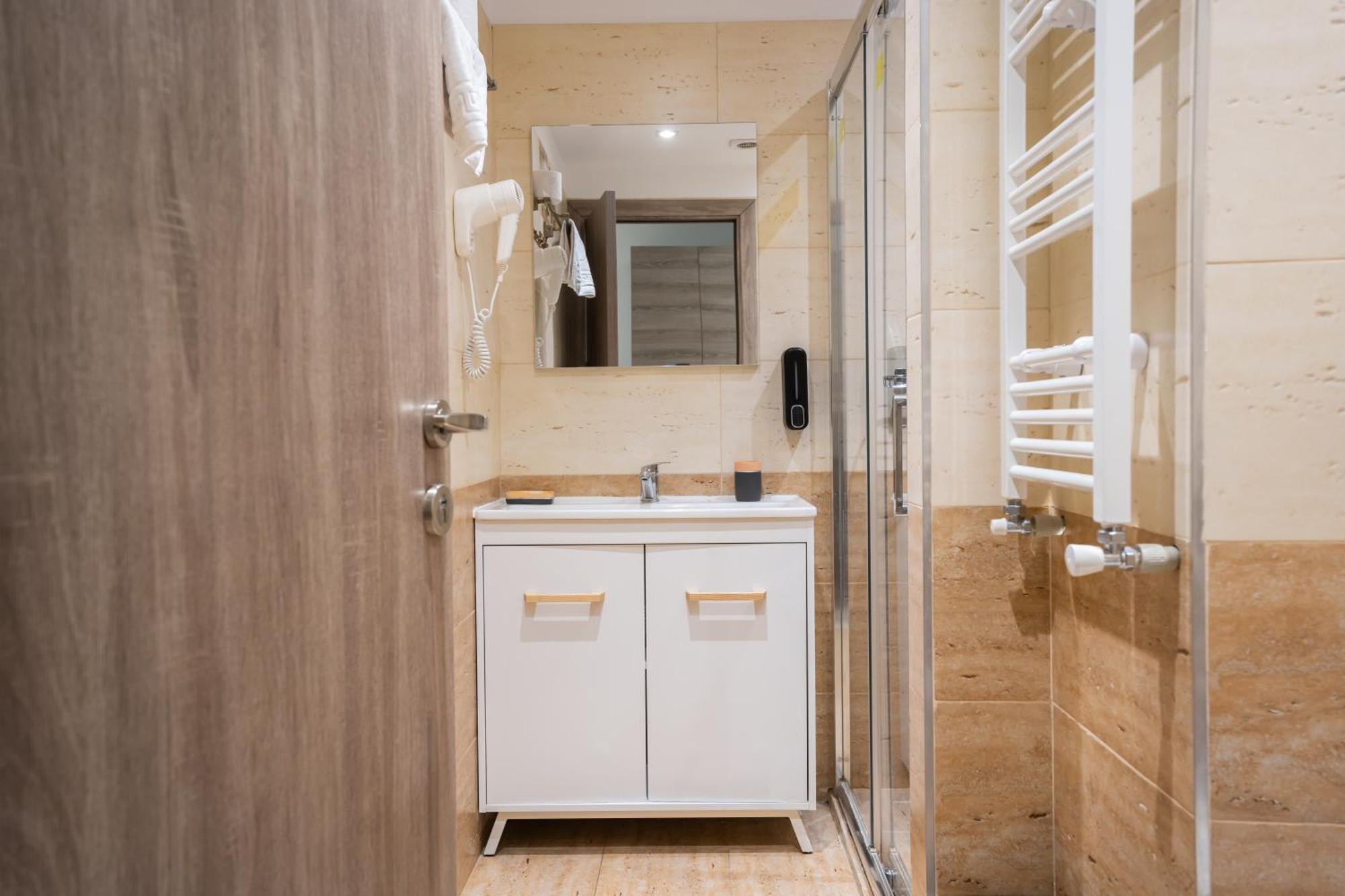Hotel Liad City Center Букурещ Екстериор снимка