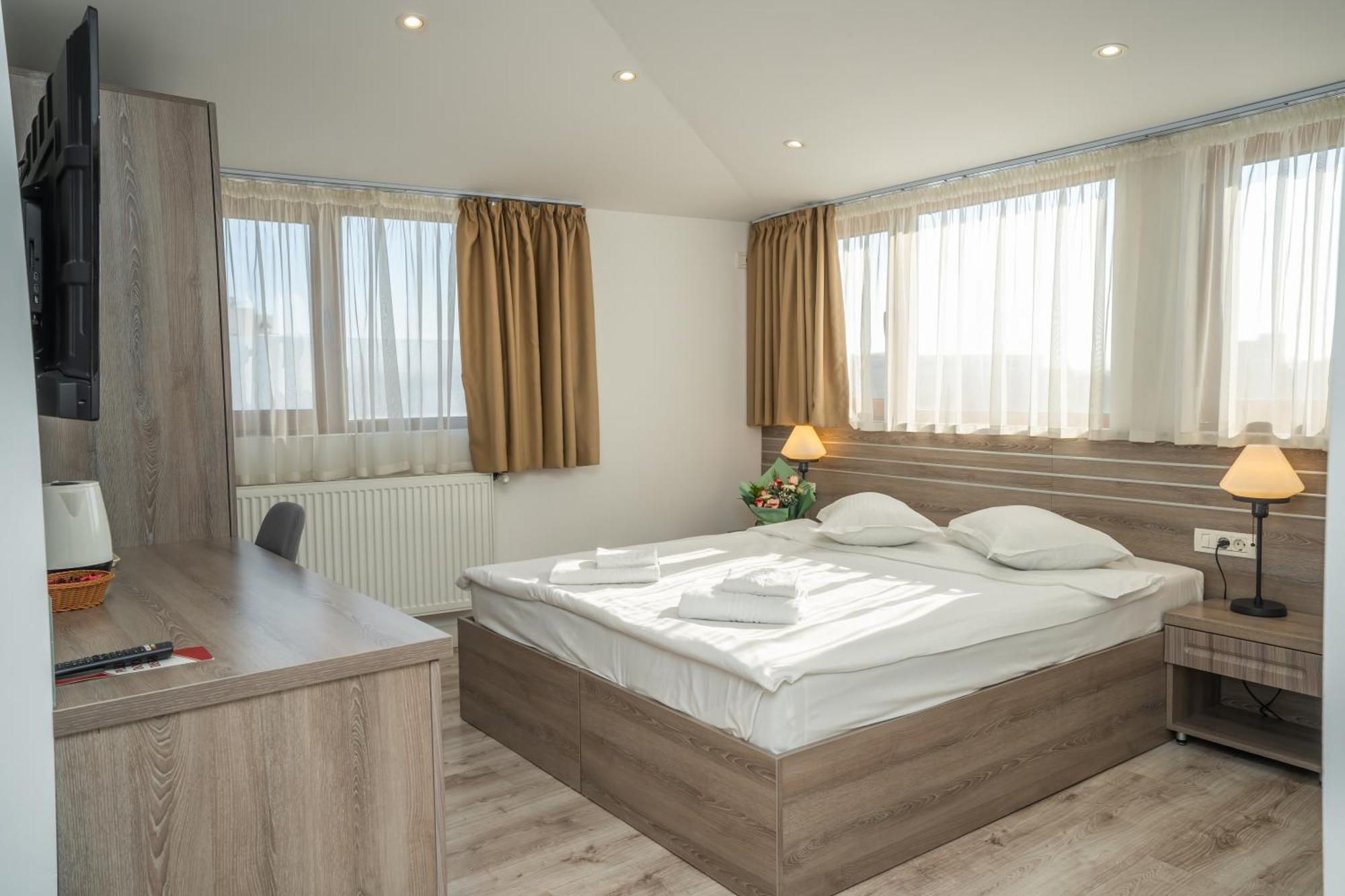 Hotel Liad City Center Букурещ Екстериор снимка