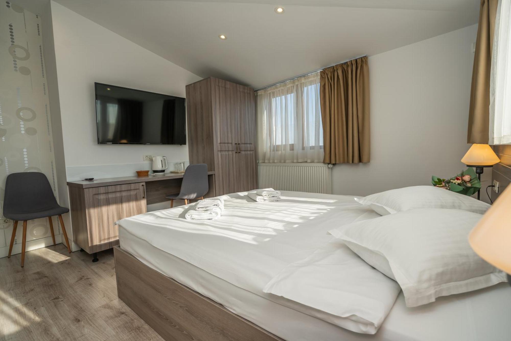 Hotel Liad City Center Букурещ Екстериор снимка
