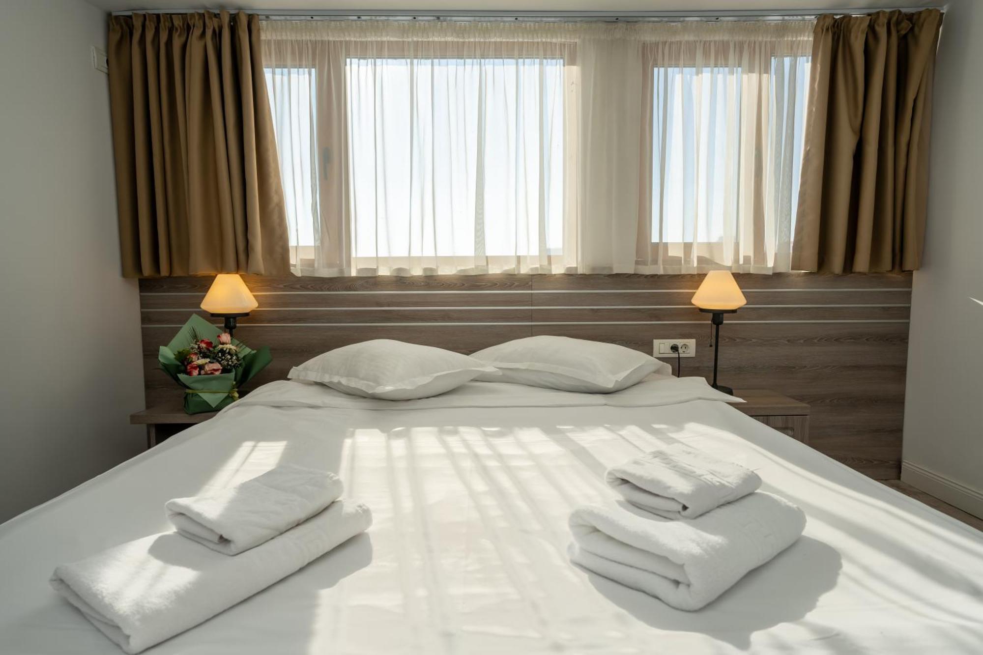Hotel Liad City Center Букурещ Екстериор снимка