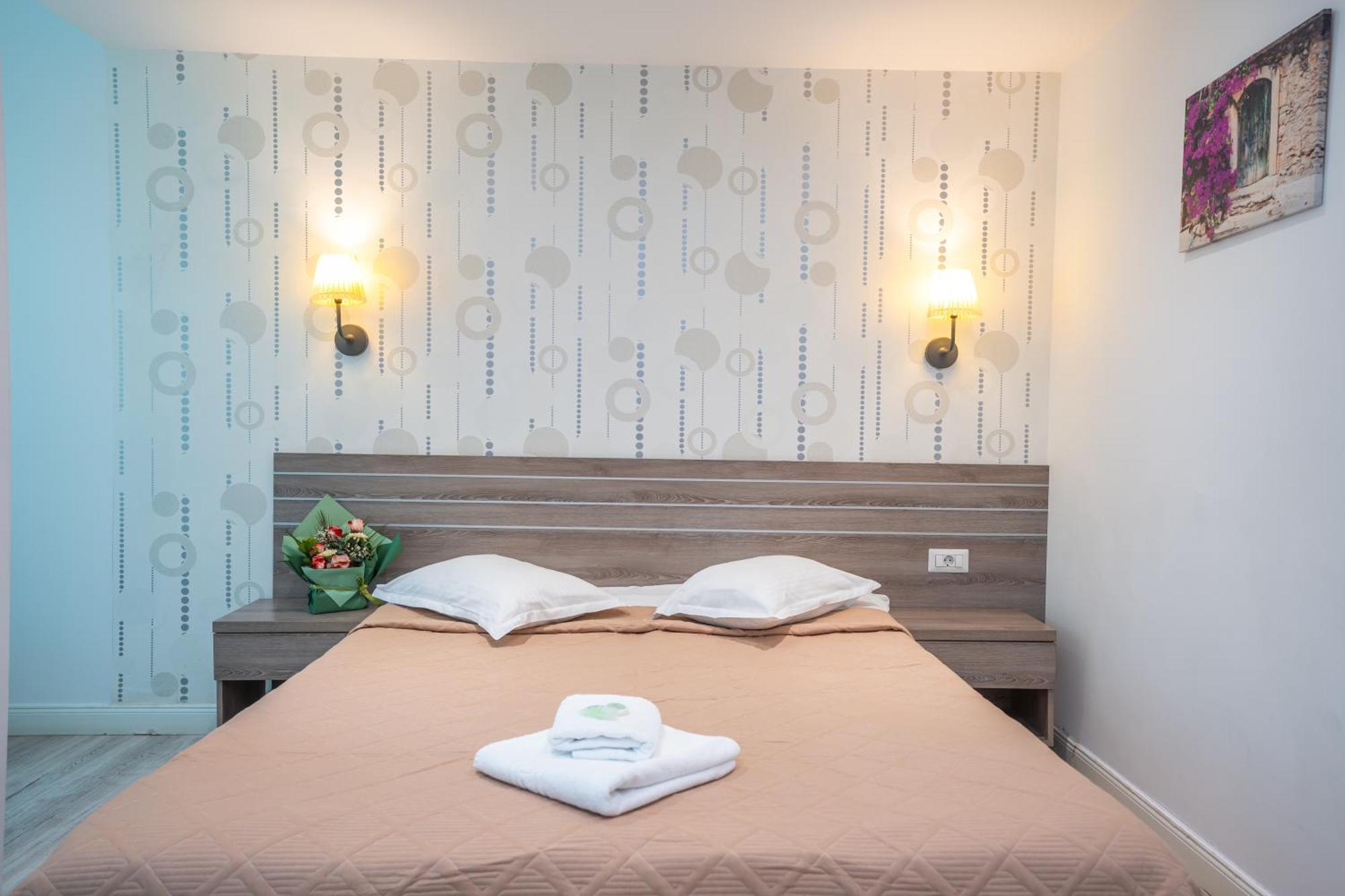 Hotel Liad City Center Букурещ Екстериор снимка